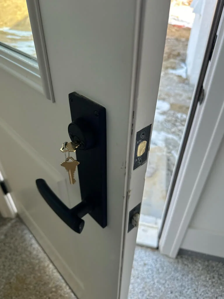 residential locksmith Winnipeg